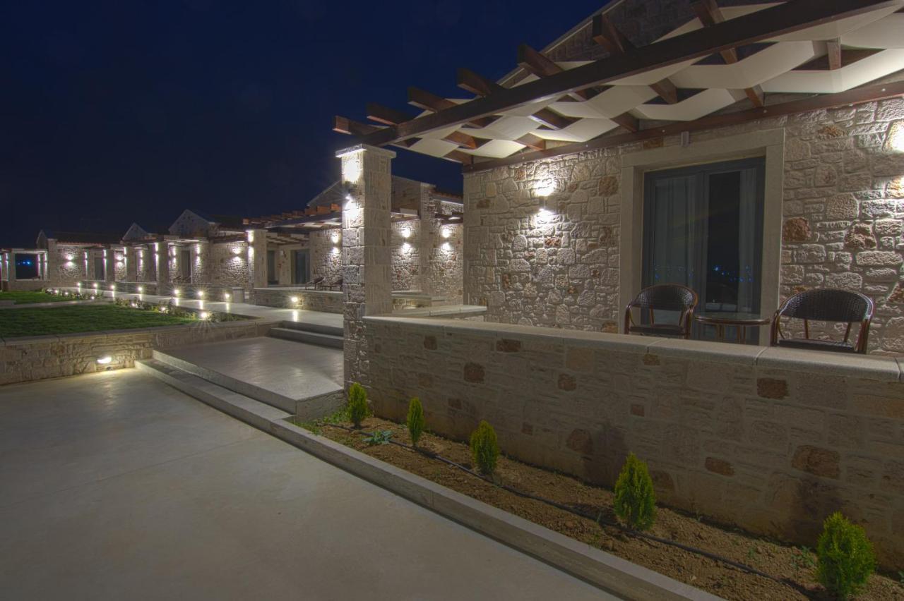 Moúdhros Onar Limnos II Luxury Apartments מראה חיצוני תמונה