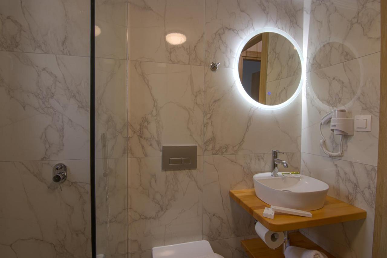 Moúdhros Onar Limnos II Luxury Apartments מראה חיצוני תמונה